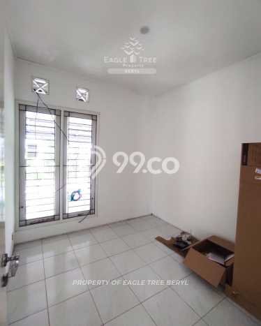 For Sale Hunian Rumah Terawat 2 KT di Bintaro, Tangerang Selatan For Sale Hunian Rumah Terawat 2 KT di Bintaro, Tangerang Selatan