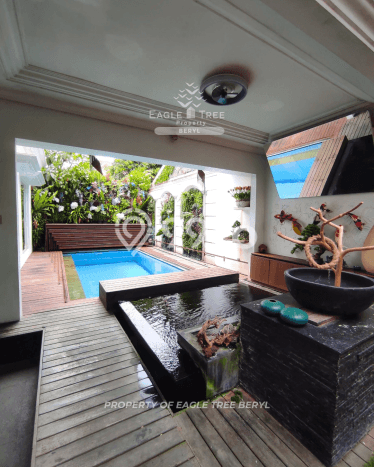 Rumah Mewah Siap Huni LT 354m2 di Bintaro, Tangerang Selatan Rumah Mewah Siap Huni LT 354m2 di Bintaro, Tangerang Selatan