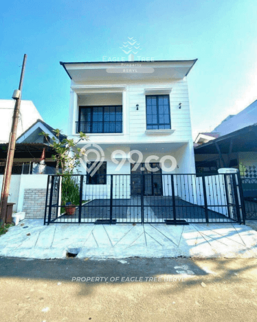 Rumah Modern 4 KT di BSD City Tangerang Semi Furnished Rumah Modern 4 KT di BSD City Tangerang Semi Furnished