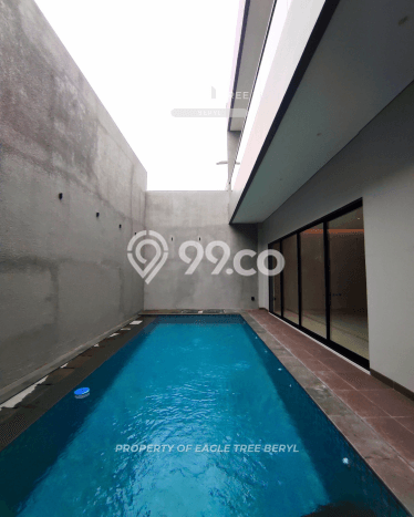 Rumah Elit LB 350m2 Siap Pakai Desain Elegan di Bintaro, Tangerang Selatan Rumah Elit LB 350m2 Siap Pakai Desain Elegan di Bintaro, Tangerang Selatan