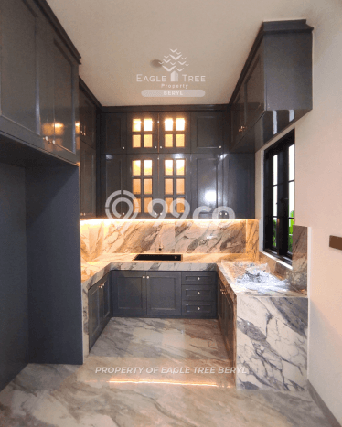 Rumah Mewah LB 350m2 Siap Huni Desain Elegan di Bintaro, Tangerang Selatan Rumah Mewah LB 350m2 Siap Huni Desain Elegan di Bintaro, Tangerang Selatan
