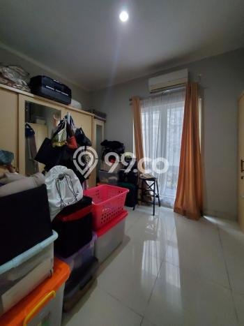 Hunian Mewah LB 213m2 Siap Huni Desain Elegan di Bintaro, Tangerang Selatan Hunian Mewah LB 213m2 Siap Huni Desain Elegan di Bintaro, Tangerang Selatan