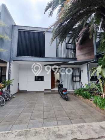 For Sale Rumah 3 Kamar Lokasi Ideal Bagus dan Strategis di Ciputat For Sale Rumah 3 Kamar Lokasi Ideal Bagus dan Strategis di Ciputat