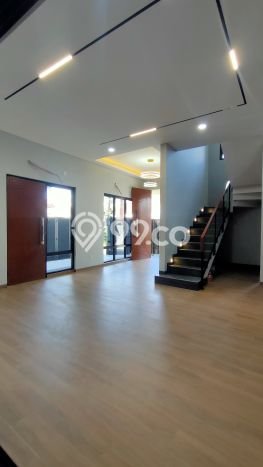 Jual Rumah Mewah Elegan Dengan View Cantik di BSD City, Tangerang Jual Rumah Mewah Elegan Dengan View Cantik di BSD City, Tangerang