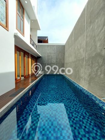 Rumah Luxury Modern Tanpa Renovasi di BSD City Tangerang Rumah Luxury Modern Tanpa Renovasi di BSD City Tangerang