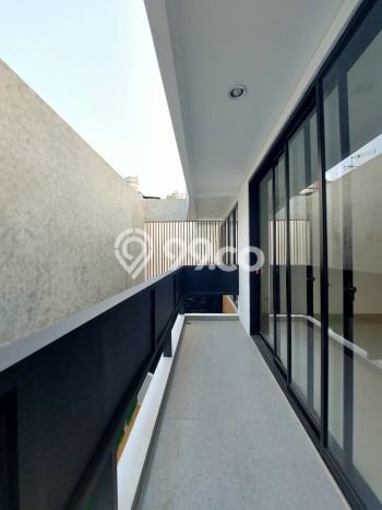 Hunian Elit LB 285m2 Siap Pakai Desain Elegan di Bintaro, Tangerang Selatan Hunian Elit LB 285m2 Siap Pakai Desain Elegan di Bintaro, Tangerang Selatan