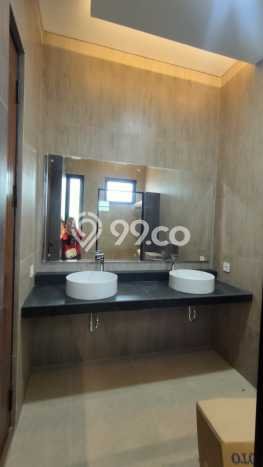 Jual Rumah Mewah Elegan Dengan View Cantik di BSD City, Tangerang Jual Rumah Mewah Elegan Dengan View Cantik di BSD City, Tangerang