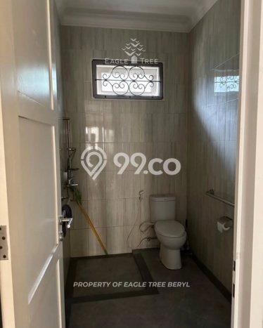 Dijual Rumah Luas Megah Dengan View Eksklusif di Pondok Indah, Jakarta Selatan Dijual Rumah Luas Megah Dengan View Eksklusif di Pondok Indah, Jakarta Selatan