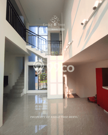 Hunian Mewah LB 200m2 Siap Pakai Desain Elegan di Bintaro, Tangerang Selatan Hunian Mewah LB 200m2 Siap Pakai Desain Elegan di Bintaro, Tangerang Selatan