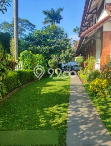 Jual Rumah Mewah Megah Dengan View Eksklusif di Pondok Indah, Jakarta Selatan Jual Rumah Mewah Megah Dengan View Eksklusif di Pondok Indah, Jakarta Selatan