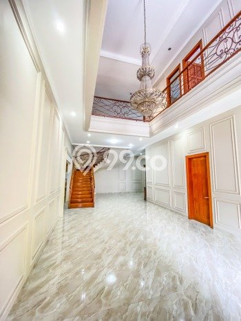 Dijual Rumah Luas Megah Dengan View Eksklusif di Bintaro, Tangerang Selatan Dijual Rumah Luas Megah Dengan View Eksklusif di Bintaro, Tangerang Selatan