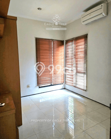 Rumah Luas Asri 3 KT Siap Huni di Bintaro Tangerang Selatan Rumah Luas Asri 3 KT Siap Huni di Bintaro Tangerang Selatan
