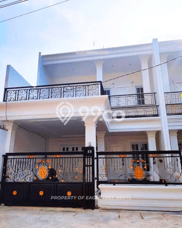 Jual Rumah Mewah Elegan Dengan View Eksklusif di Meruya, Jakarta Barat Jual Rumah Mewah Elegan Dengan View Eksklusif di Meruya, Jakarta Barat