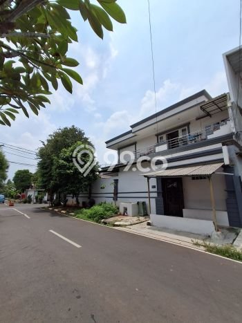 Hunian Elit LB 600m2 Siap Pakai Desain Elegan di Pondok Indah, Jakarta Selatan Hunian Elit LB 600m2 Siap Pakai Desain Elegan di Pondok Indah, Jakarta Selatan