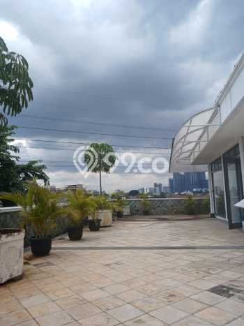 Rumah Luxury Modern Siap Huni di Kuningan Jakarta Selatan Rumah Luxury Modern Siap Huni di Kuningan Jakarta Selatan