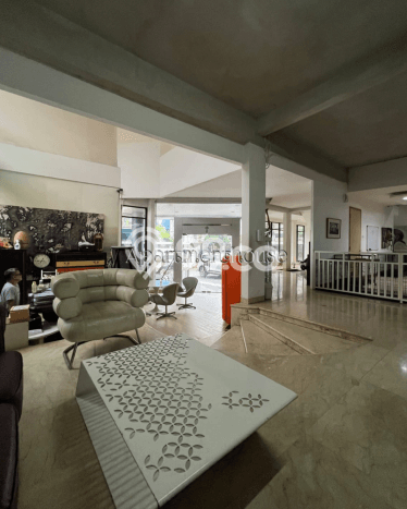 Dijual Rumah Luas Elegan Dengan View Cantik di Senayan, Jakarta Pusat Dijual Rumah Luas Elegan Dengan View Cantik di Senayan, Jakarta Pusat