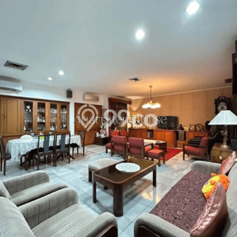 Hunian Mewah LB 366m2 Siap Huni Desain Elegan di Senopati, Jakarta Selatan Hunian Mewah LB 366m2 Siap Huni Desain Elegan di Senopati, Jakarta Selatan