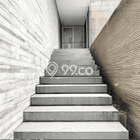 For Sale! Premium House LT 676m2 Desain Elegan di Senayan For Sale! Premium House LT 676m2 Desain Elegan di Senayan