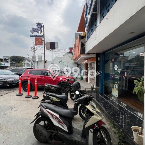 Ruko Dijual di Jakarta Selatan LT 193m2 & LB 200m2 Lokasi Terbaik! Ruko Dijual di Jakarta Selatan LT 193m2 & LB 200m2 Lokasi Terbaik!