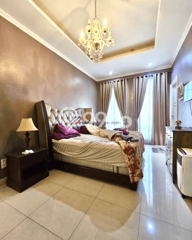 Siap Huni Hunian Elit 5 Kamar di Cilandak Dekat ke Mana Pun Siap Huni Hunian Elit 5 Kamar di Cilandak Dekat ke Mana Pun