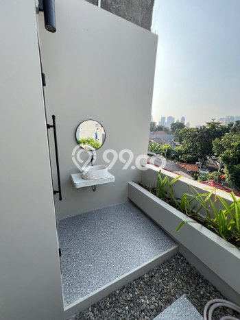 FOR SALE! Ruko di Kebayoran Baru Jakarta Selatan, LT 100m2, LB 185m2 FOR SALE! Ruko di Kebayoran Baru Jakarta Selatan, LT 100m2, LB 185m2
