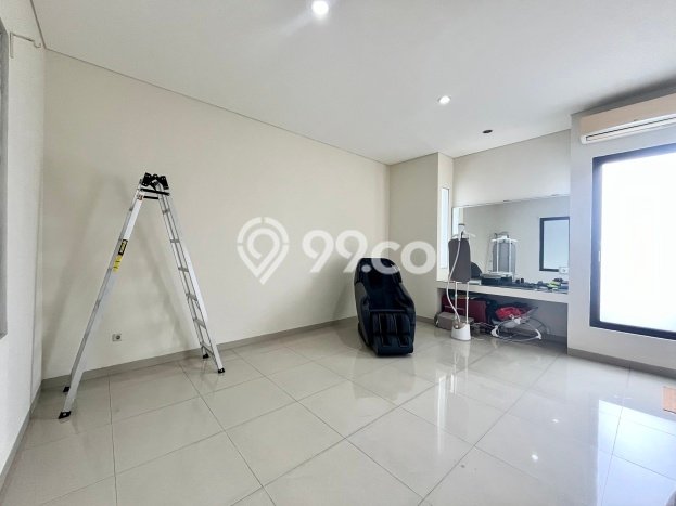Rumah Mewah LB 320m2 Siap Huni Desain Elegan di Cipete, Jakarta Selatan Rumah Mewah LB 320m2 Siap Huni Desain Elegan di Cipete, Jakarta Selatan