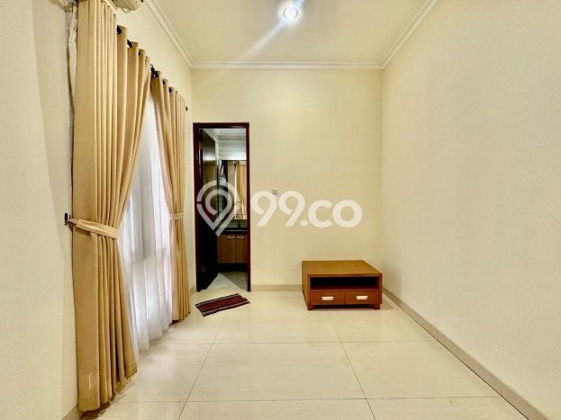 Disewakan! Rumah 4 Kamar Tidur &
3 Kamar Mandi di Cipete, Jakarta Selatan Disewakan! Rumah 4 Kamar Tidur &
3 Kamar Mandi di Cipete, Jakarta Selatan