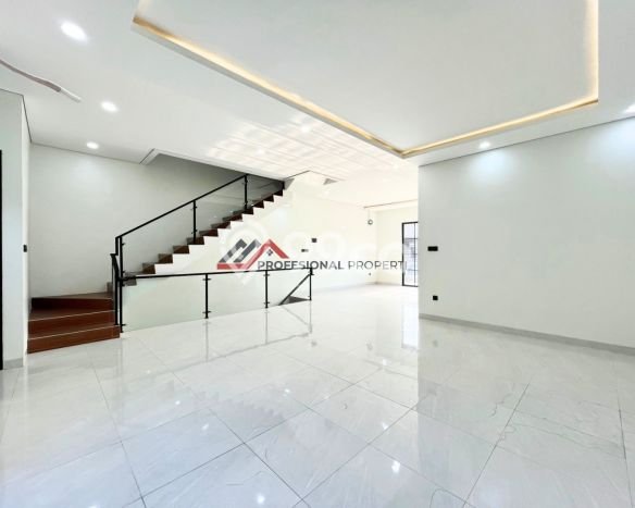Dijual Hunian Mewah dengan Fasilitas Sekitar Komplit di Cilandak, Jakarta Selatan Dijual Hunian Mewah dengan Fasilitas Sekitar Komplit di Cilandak, Jakarta Selatan