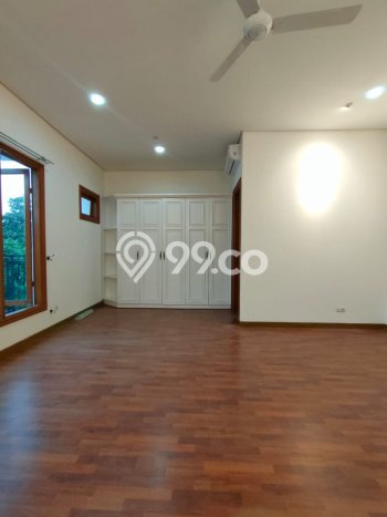 Hunian Modern Disewakan di Kemang Jakarta Selatan 5 KT & 5 KM Hunian Modern Disewakan di Kemang Jakarta Selatan 5 KT & 5 KM
