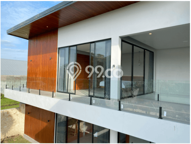 For Sale! Luxury House LT 350m2 Desain Elegan di Munggu For Sale! Luxury House LT 350m2 Desain Elegan di Munggu