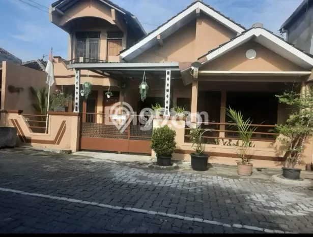 Rumah Harga Nego LT 217m² di Kalibanteng Kulon, Bebas Banjir, Semarang Rumah Harga Nego LT 217m² di Kalibanteng Kulon, Bebas Banjir, Semarang