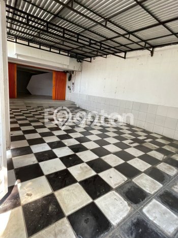 Ruko di Lamper, Luas 172m², Kawasan Bisnis, Strategis Ruko di Lamper, Luas 172m², Kawasan Bisnis, Strategis