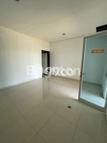 Ruko di Lamper, Luas 172m², Kawasan Bisnis, Strategis Ruko di Lamper, Luas 172m², Kawasan Bisnis, Strategis