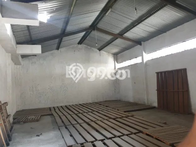 Gudang di Purwosari, Luas 630m², Lokasi Bisnis, Ready Usaha Gudang di Purwosari, Luas 630m², Lokasi Bisnis, Ready Usaha