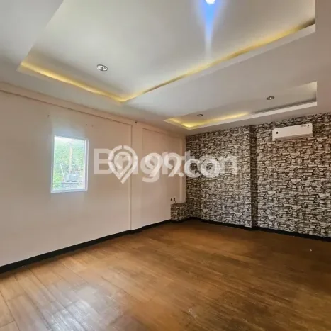 For Rent Ruko Kawasan pekunden, Luas 300m², Lokasi Komersial For Rent Ruko Kawasan pekunden, Luas 300m², Lokasi Komersial