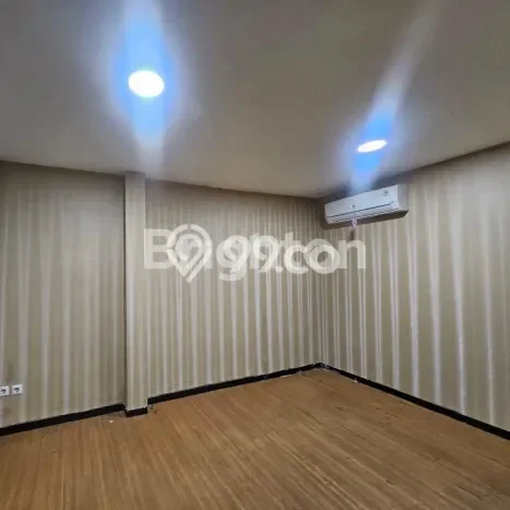 For Rent Ruko Kawasan pekunden, Luas 300m², Lokasi Komersial For Rent Ruko Kawasan pekunden, Luas 300m², Lokasi Komersial