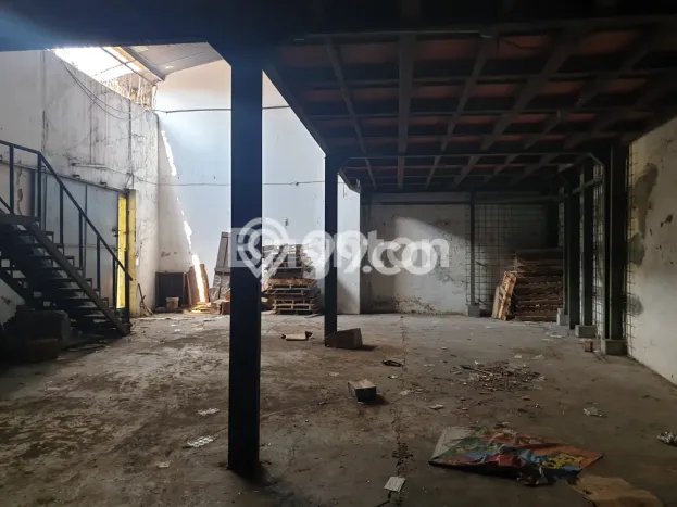 Gudang di Purwosari, Luas 630m², Lokasi Bisnis, Ready Usaha Gudang di Purwosari, Luas 630m², Lokasi Bisnis, Ready Usaha