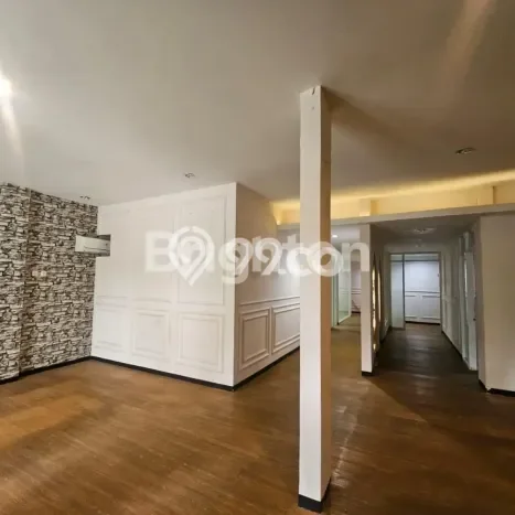 For Rent Ruko Kawasan pekunden, Luas 300m², Lokasi Komersial For Rent Ruko Kawasan pekunden, Luas 300m², Lokasi Komersial