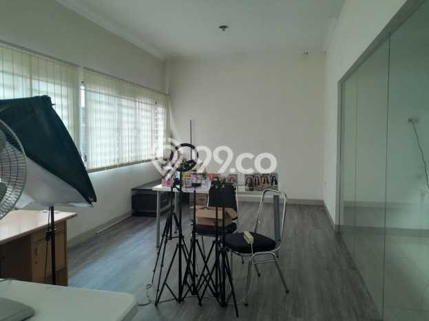 Dijual Cepat Rumah Siap Huni LT 183m2 LB 240m2 di Bandung Cocok untuk Hunian Dijual Cepat Rumah Siap Huni LT 183m2 LB 240m2 di Bandung Cocok untuk Hunian