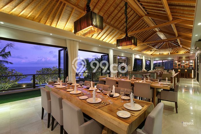 Vila Kawasan , Area 2200m2m², Akses Mudah Pusat Kota Vila Kawasan , Area 2200m2m², Akses Mudah Pusat Kota