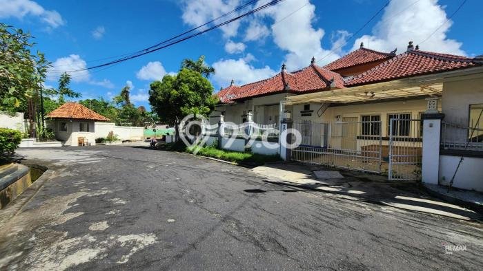 Vila di , Luas 800m2m², Lokasi Strategis Vila di , Luas 800m2m², Lokasi Strategis