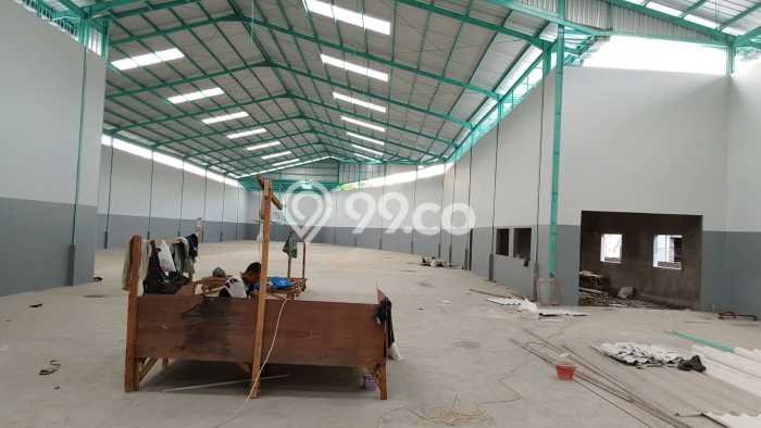 Disewakan Gudang di Kawasan Ramai Rawa Buaya Luas 1400m2 Disewakan Gudang di Kawasan Ramai Rawa Buaya Luas 1400m2