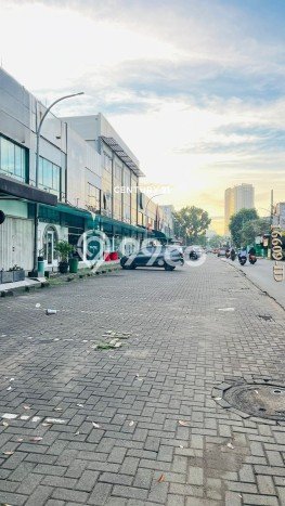 Unit Komersial Disewakan di Tangerang Selatan Area Strategis Harga Kompetitif Unit Komersial Disewakan di Tangerang Selatan Area Strategis Harga Kompetitif