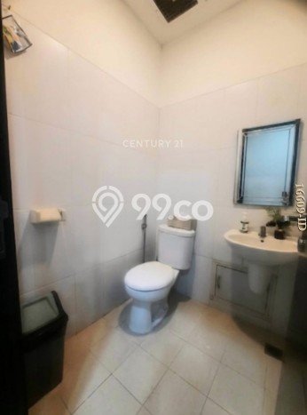 Unit Komersial Disewakan di Tangerang Selatan Area Strategis Harga Kompetitif Unit Komersial Disewakan di Tangerang Selatan Area Strategis Harga Kompetitif