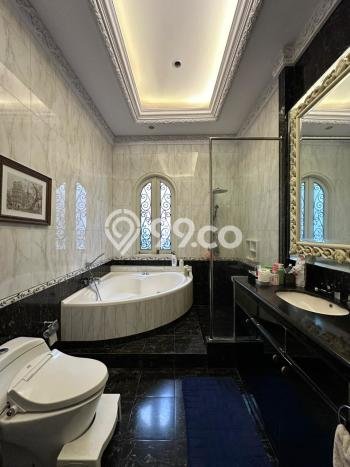 Dijual Rumah Mewah Megah Dengan View Cantik di Pantai Indah Kapuk, Jakarta Utara Dijual Rumah Mewah Megah Dengan View Cantik di Pantai Indah Kapuk, Jakarta Utara