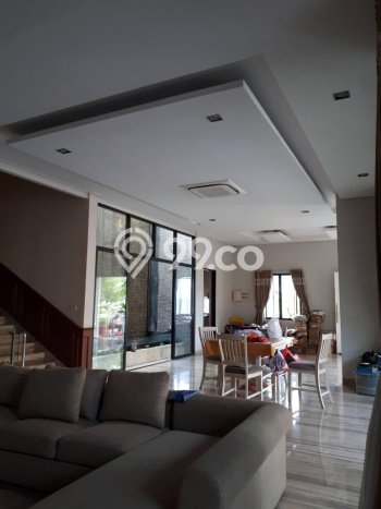 Jual Rumah Mewah Megah Dengan View Cantik di Pantai Indah Kapuk, Jakarta Utara Jual Rumah Mewah Megah Dengan View Cantik di Pantai Indah Kapuk, Jakarta Utara