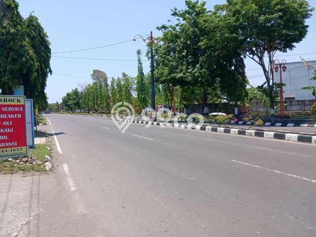 Tanah Komersial Kawasan Sukoharjo, Luas 1300m2m², Akses Mudah Tanah Komersial Kawasan Sukoharjo, Luas 1300m2m², Akses Mudah