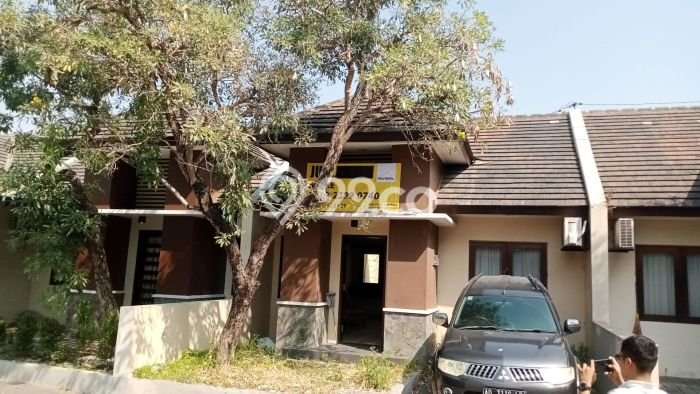 Rumah LT 102m² di Grogol, Solo - Lokasi Strategis Rumah LT 102m² di Grogol, Solo - Lokasi Strategis