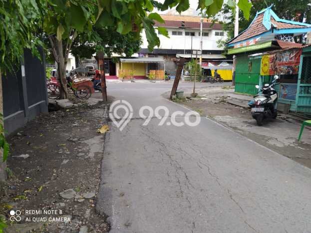 Jual Rumah Strategis Bagus Punya 5 KT di Banjarsari Surakarta - Jual Rumah Strategis Bagus Punya 5 KT di Banjarsari Surakarta -