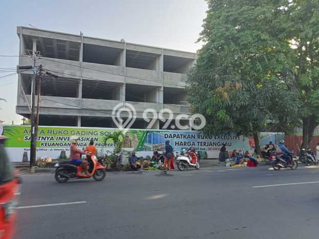 Ruko Paling Dicari LB 189m2 Dijual di Pasar Kliwon Ruko Paling Dicari LB 189m2 Dijual di Pasar Kliwon